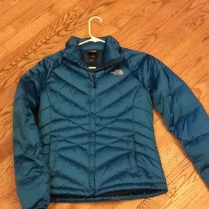 Women’s North Face down jacket (size small)